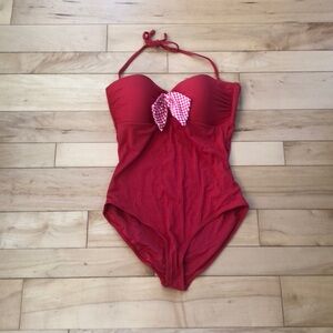 Matilda Jane bathing suit New with Tags comes from a smoke free home
